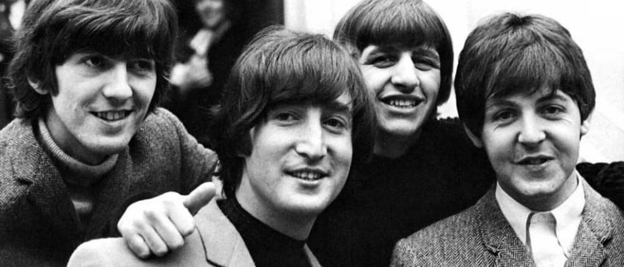 George Harrison, John Lennon, Ringo Starr y Paul McCartney, en los años sesenta del siglo pasado.