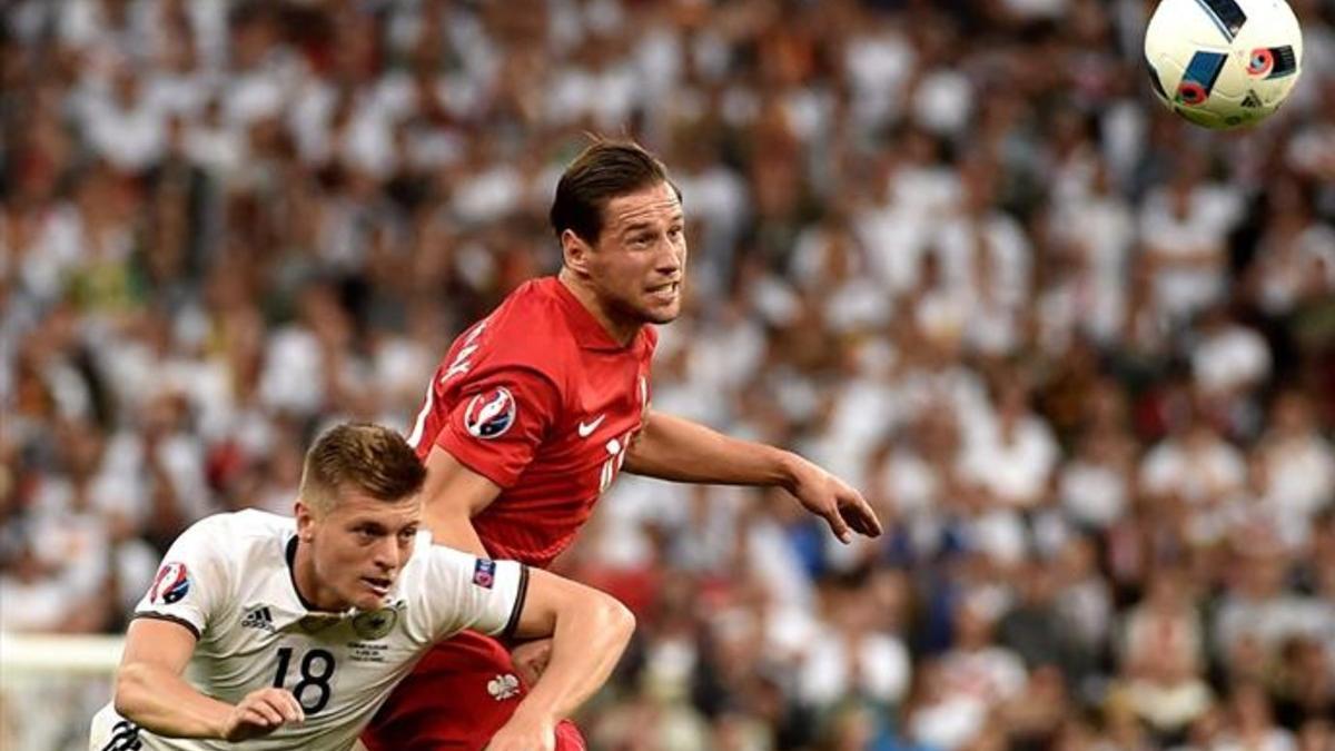 Krychowiak, en el partido de la Eurocopa contra Alemania