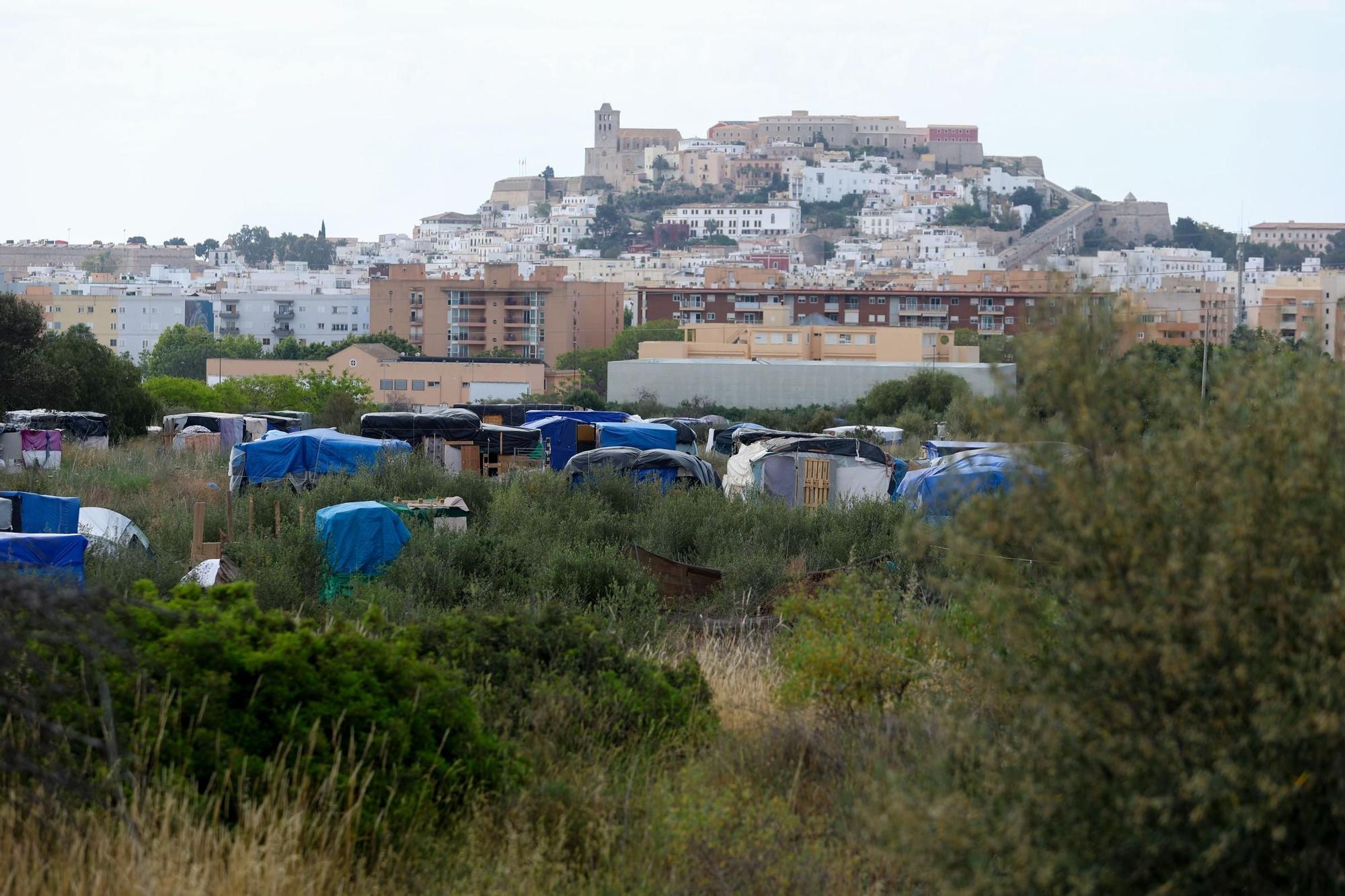 Poblado chabolista en la zona del recinto ferial de Ibiza