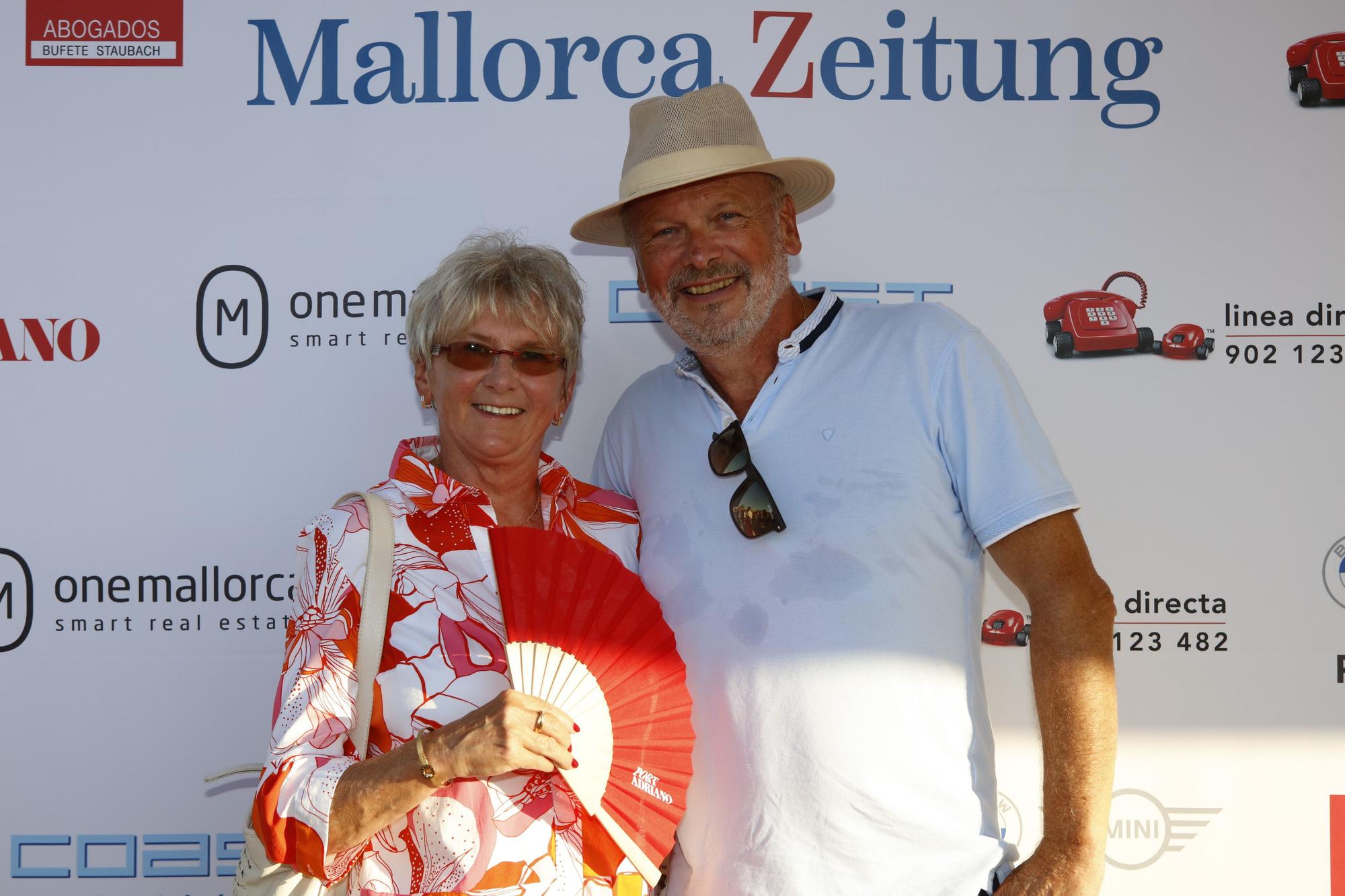 Sommerparty der Mallorca Zeitung - die Fotowand mit unseren Gästen