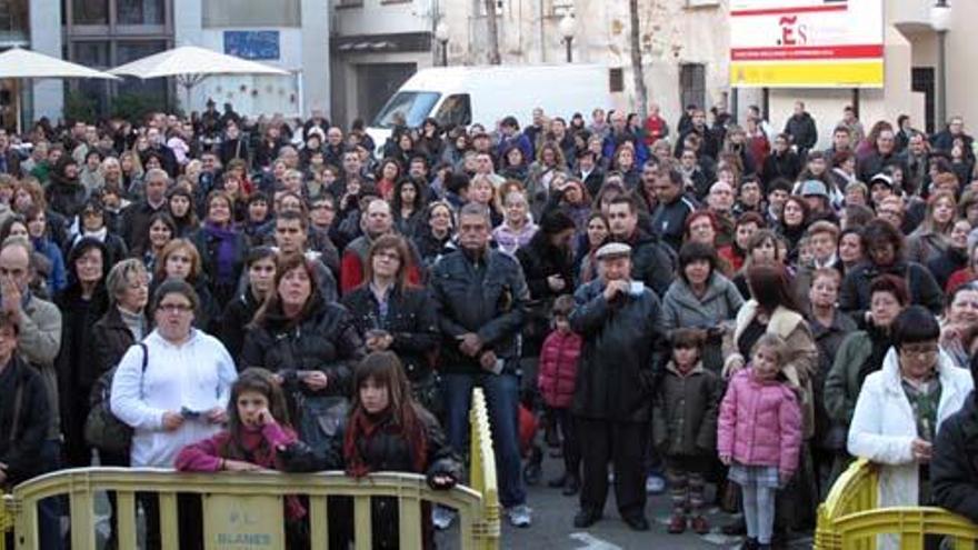 La plaça dels Dies Feiners de Blanes, dissabte a la tarda.