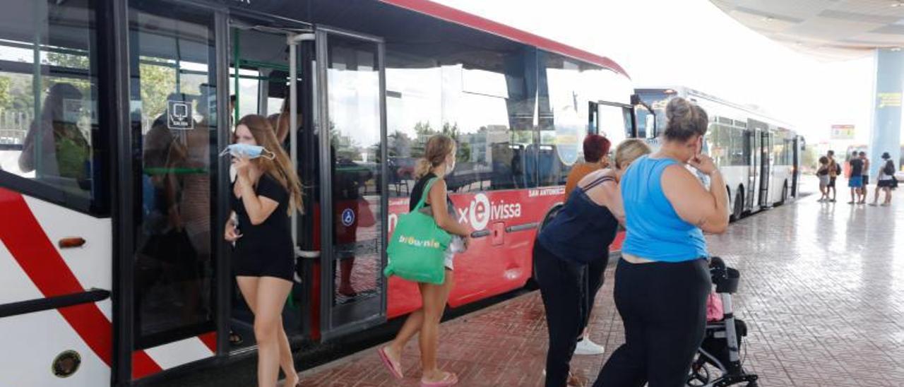 Estación de autobuses de Sant Antoni.