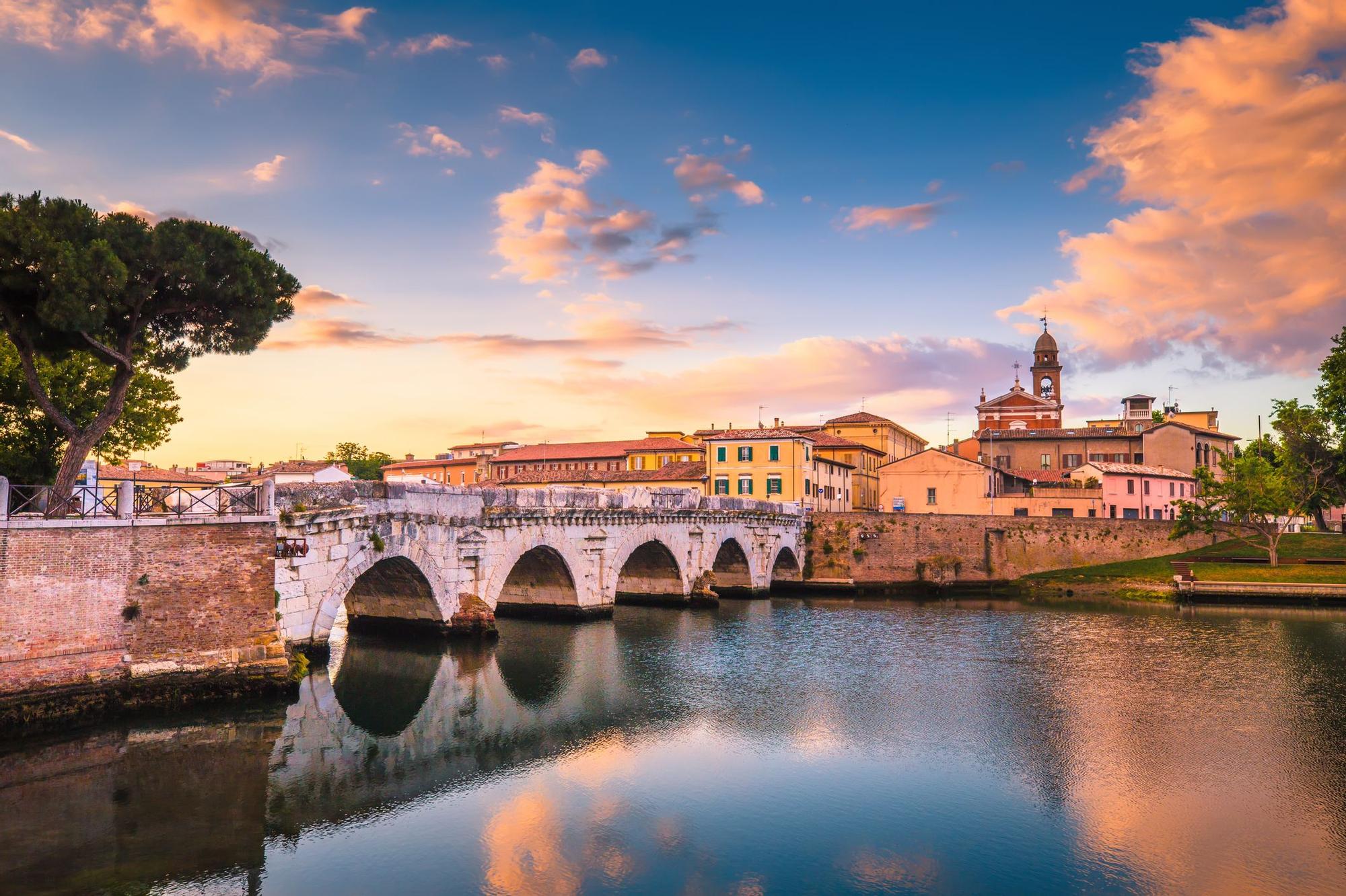 Atardecer en las ciudad costera de Rimini