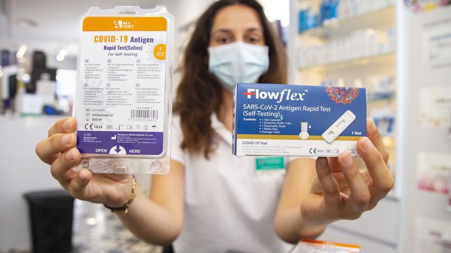 Los test de antígenos tendrán un precio máximo de 2,94 euros desde mañana