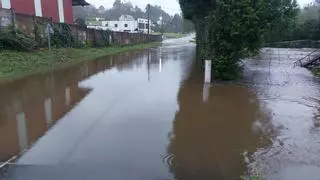Inundaciones en Miño por el desbordamiento del río Baxoi