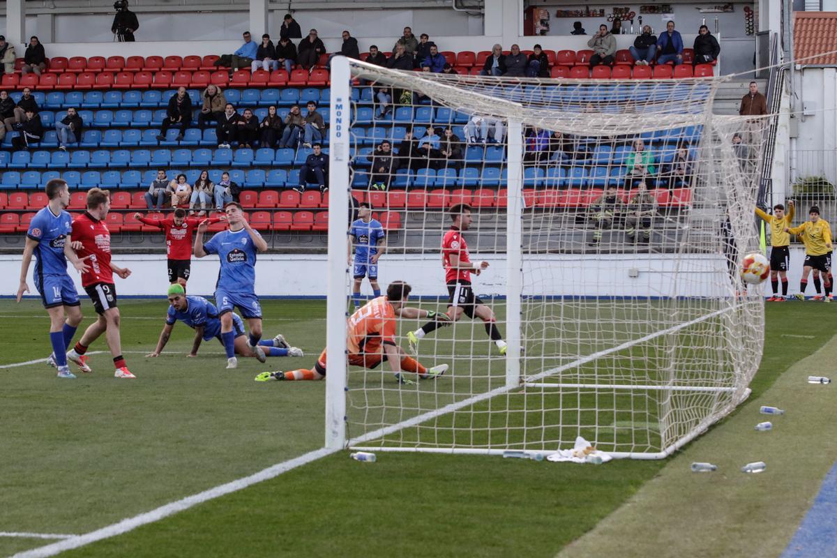 Las imágenes del Ourense - Mérida