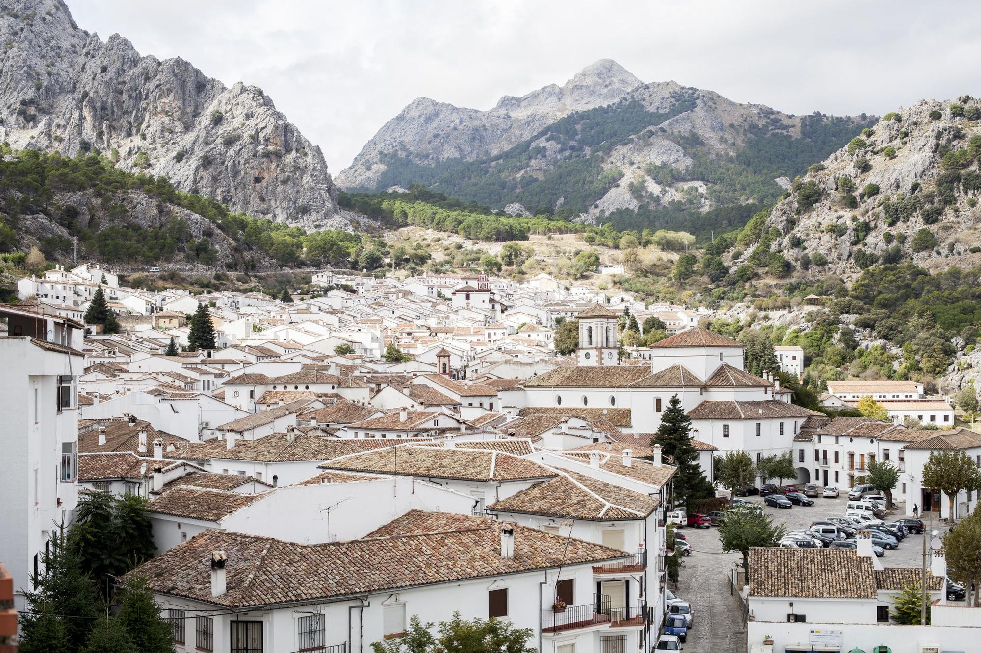 Un precioso pueblo blanco oulto en el corazón de la Sierra de Grazalema