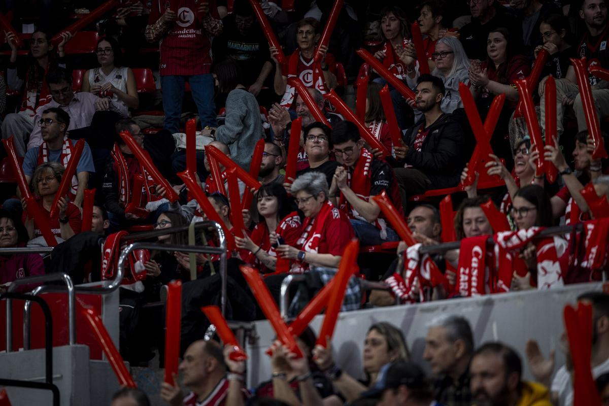 Ambiente en el Príncipe Felipe en el partido del miércoles ante el Praga.