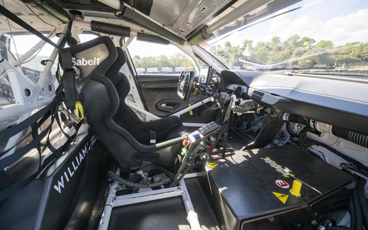 Cupra León E-Racer interior