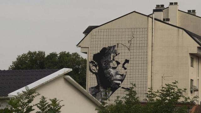 Mural de Huariu, en elaboración, en el Cromático Mural Fest.
