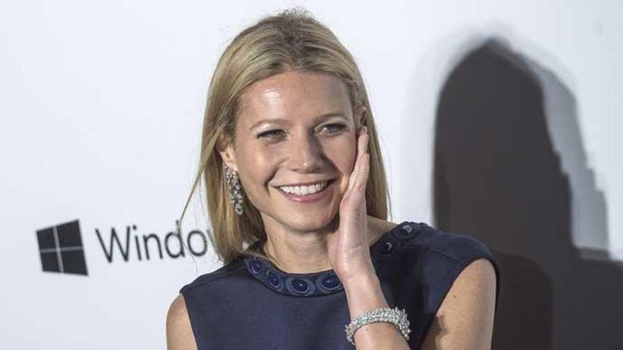 Gwyneth Paltrow se va a vivir con su marido un año después de casarse