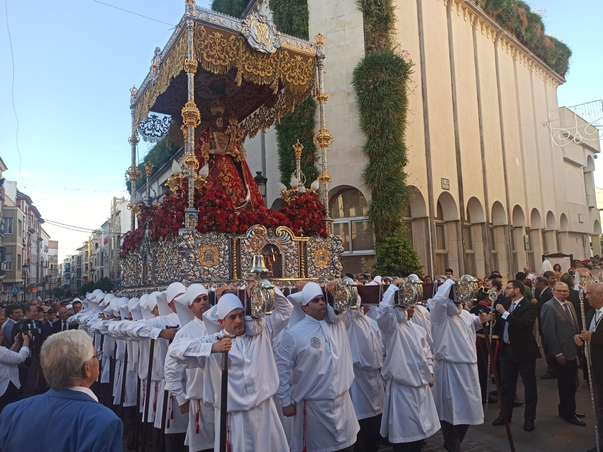 La Virgen de Araceli reina en el 75 aniversario de su coronación