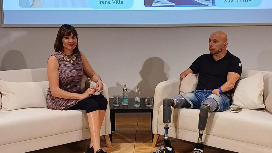 Irene Villa compartió una charla junto al deportista mallorquín Xavi Torres. | J.F.M.