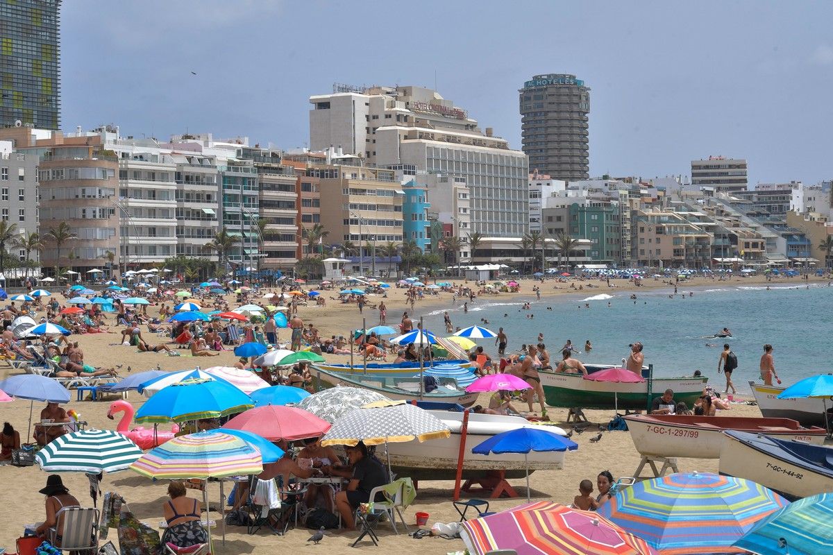 Domingo en playas de la capital grancanaria