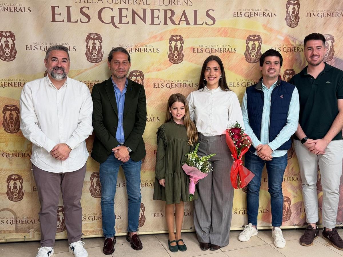 Carla Carrasco, en su nombramiento, rodeada por sus cuatro presidentes