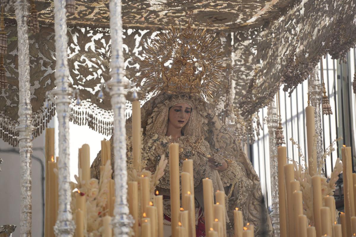 La Virgen de Paz es una de las imágenes más reconocidas de Martínez Cerrillo.