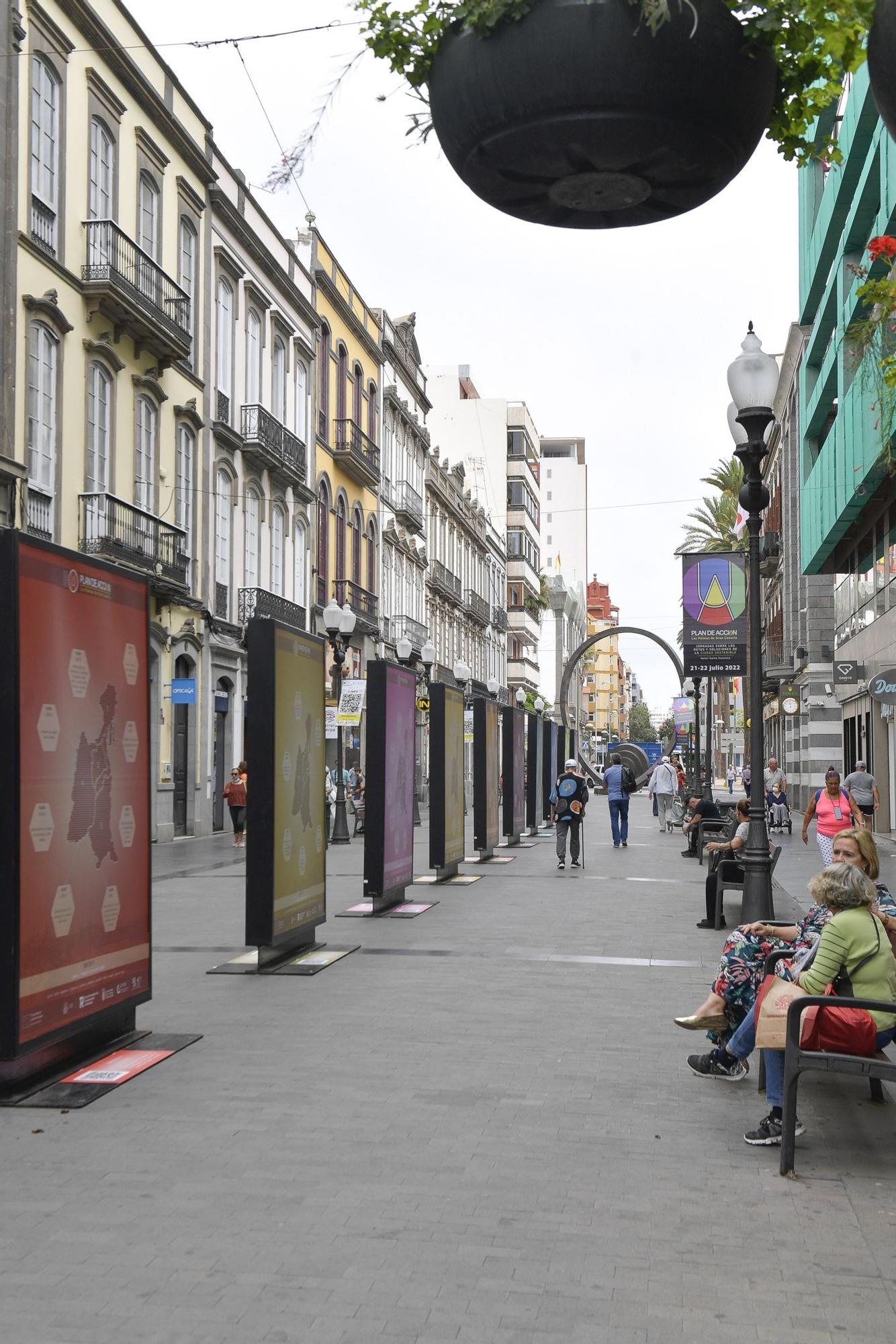 Carteles publicitarios de actos en Triana (julio '22)