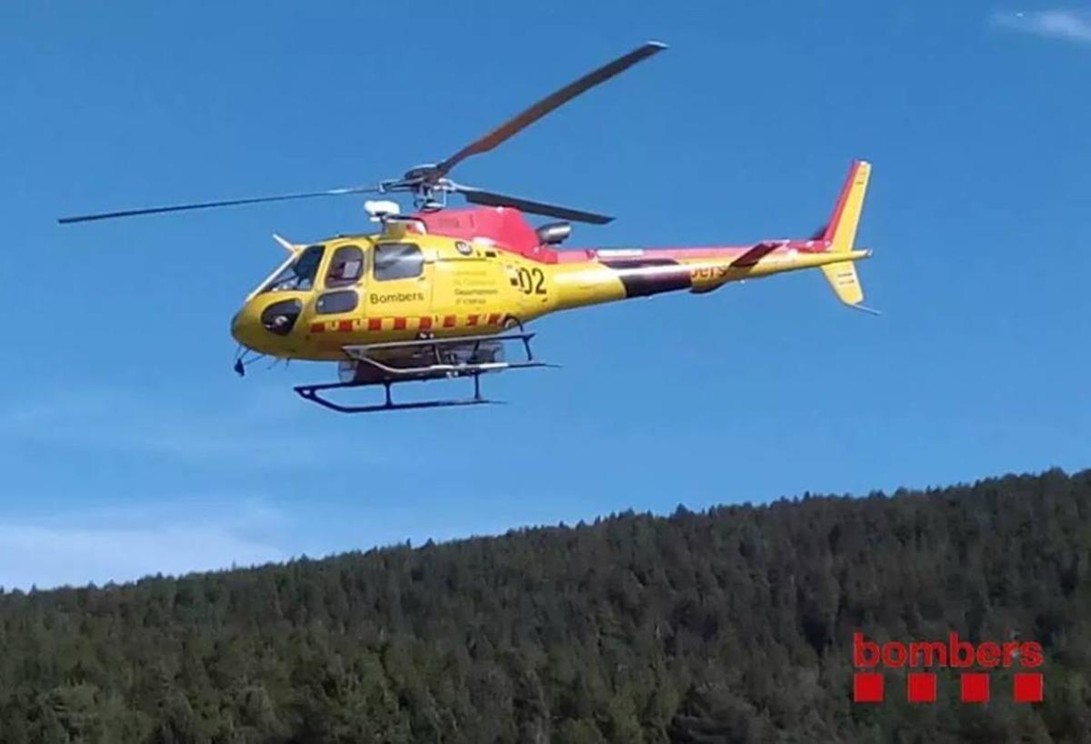 Rescatat en helicòpter un ciclista que ha caigut al buit 10 metres a Alp (Girona)