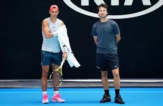 Carlos Moyá: “Rafa Nadal es muy educado y respetuoso; nunca le he oído decir una sola palabra en contra de su equipo o su familia. Nada me sorprendió, pero admiré muchas cosas de él”
