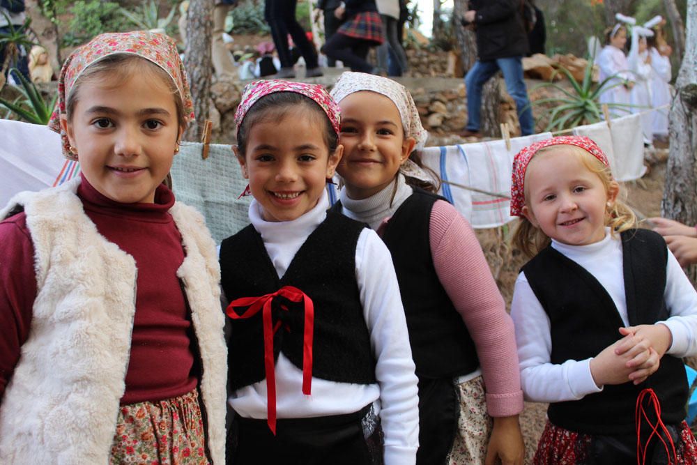 Belén viviente en el colegio de las Esclavas