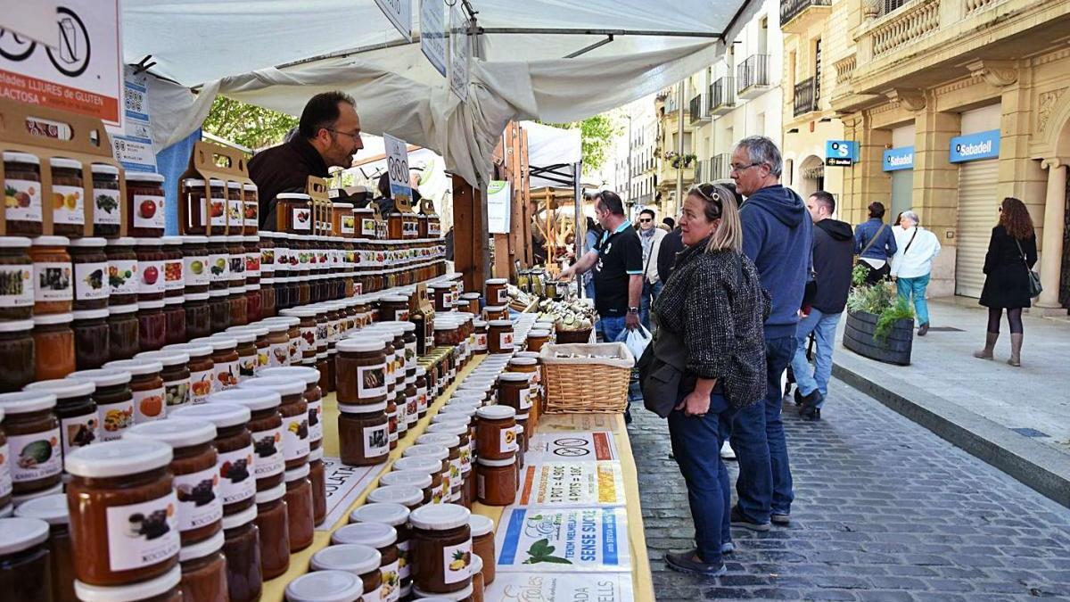 La Fira de l&#039;1 de maig es trasllada al Clos de Fires i s&#039;ofereix un bus gratuït per accedir-hi