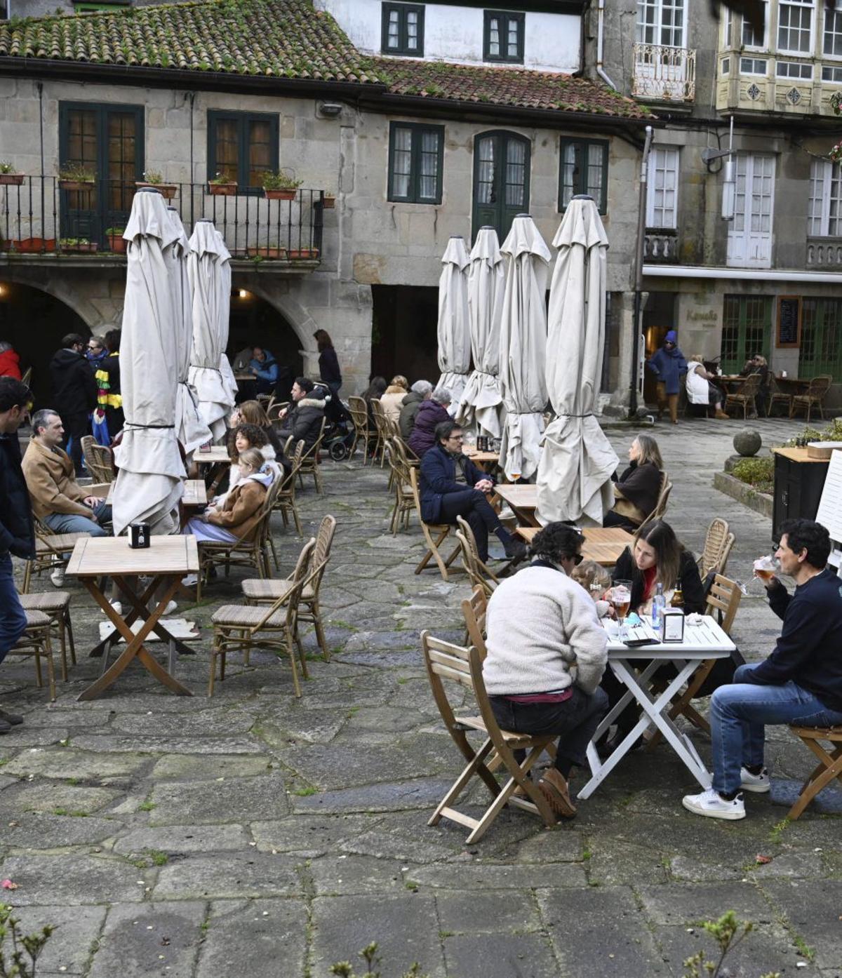 Ambiente en la terraza de la Praza da Estrela. | RAFA VÁZQUEZ
