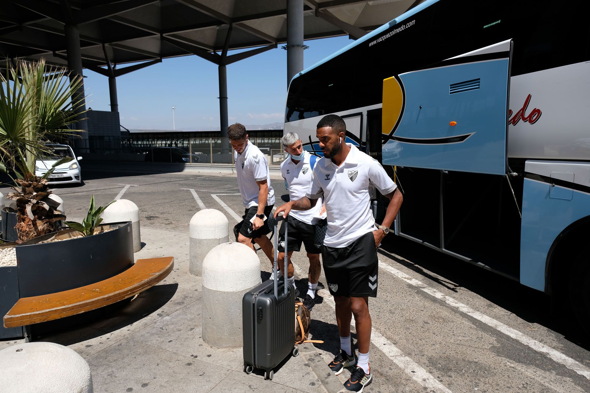 La salida del Málaga CF a Miranda de Ebro, en imágenes