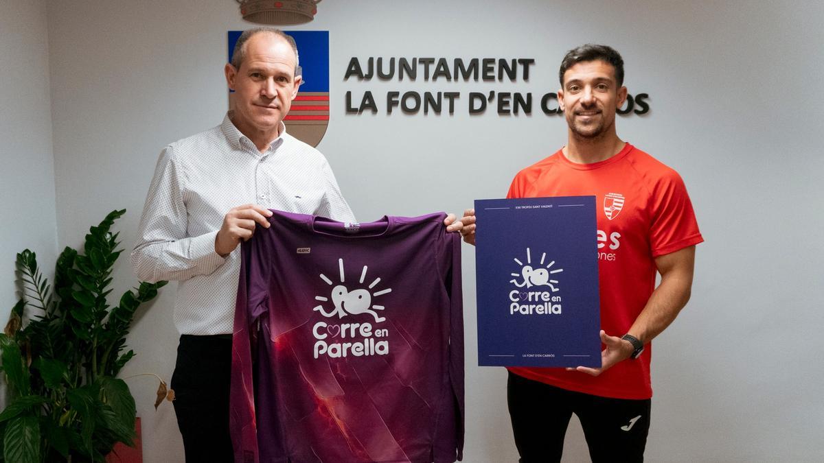 La presentación del logotipo y la camiseta