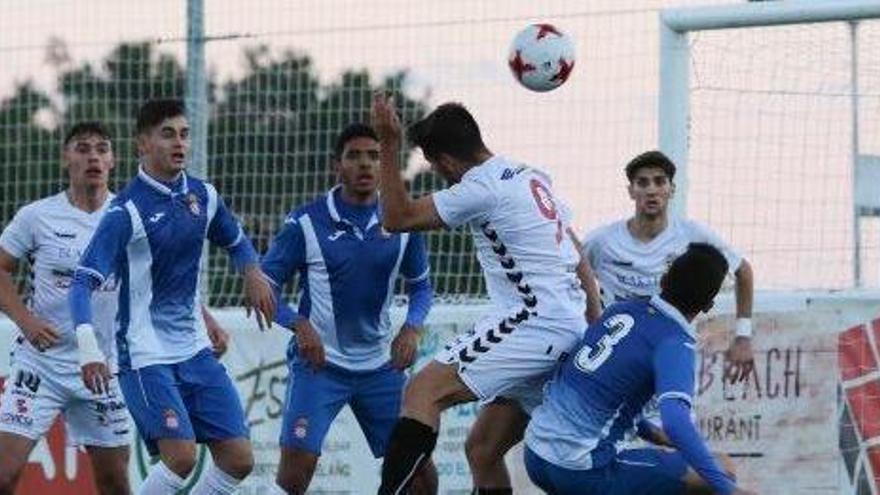 Un lance de la primera parte del encuentro disputado ayer en Santa Eulària.