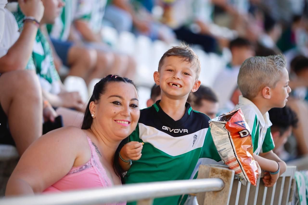 Córdoba CF-Barcelona Atlétic | La afición cordobesista, en imágenes