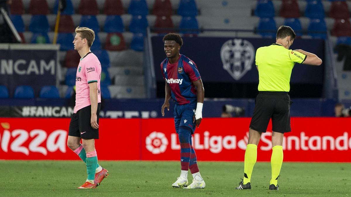 Munuera Montero, en el partido entre el Levante UD y el FC Barcelona Munuera Montero, en el partido entre el Levante UD y el FC Barcelona