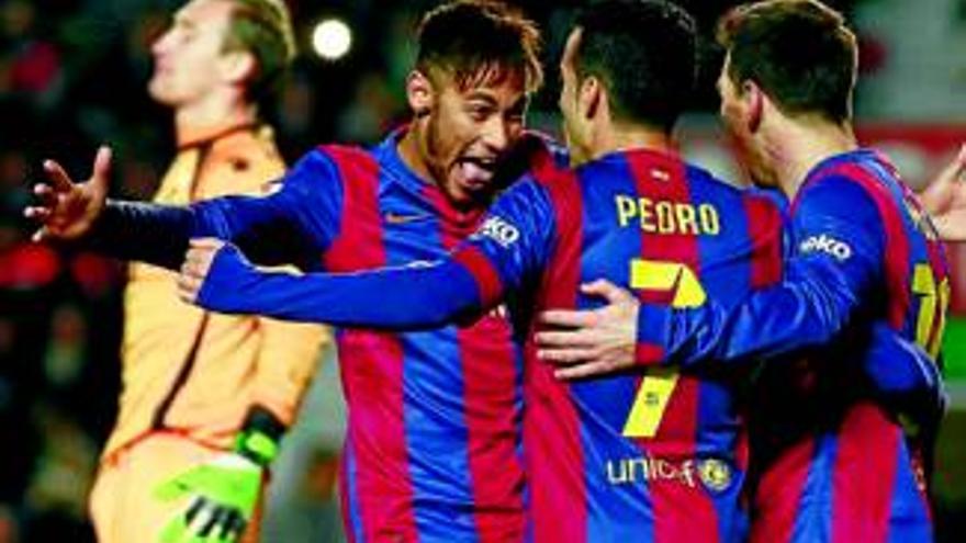 El Barcelona golea al Elche