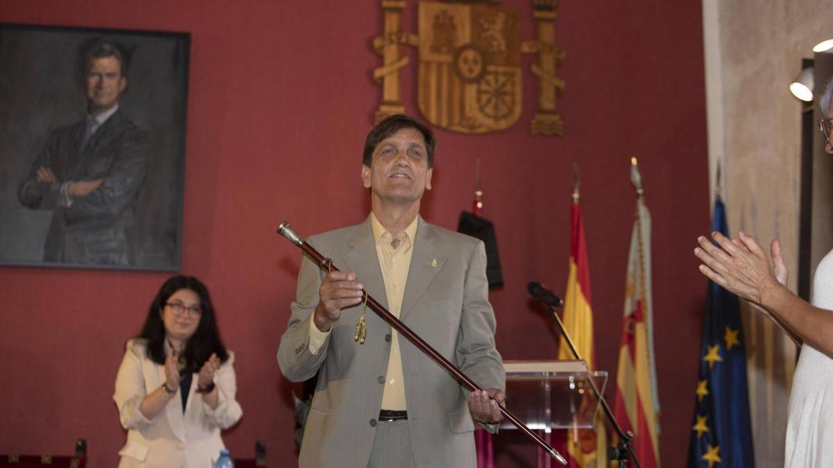 Alfons Domínguez, el sábado, en el pleno de su investidura como nuevo alcalde de Alzira.
