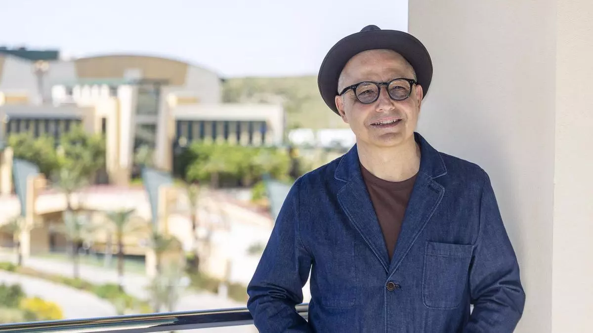 Pablo Berger regresa a Ciudad de la Luz y abre la puerta a rodar en Alicante su próxima película