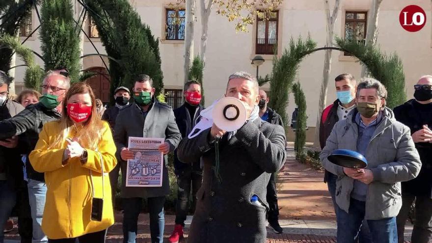 Protesta de hosteleros en Murcia ante el nuevo cierre del sector