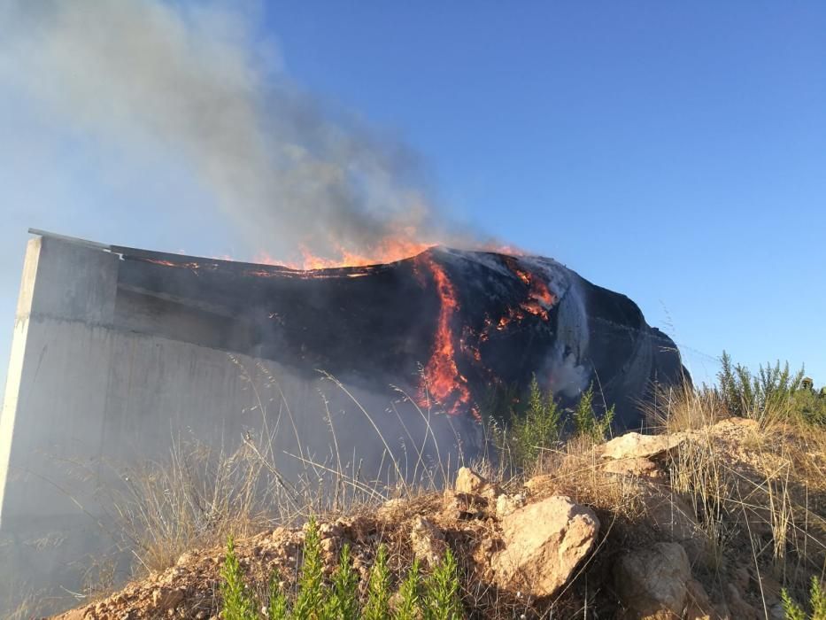 Labores de extinción del balneario de lodos