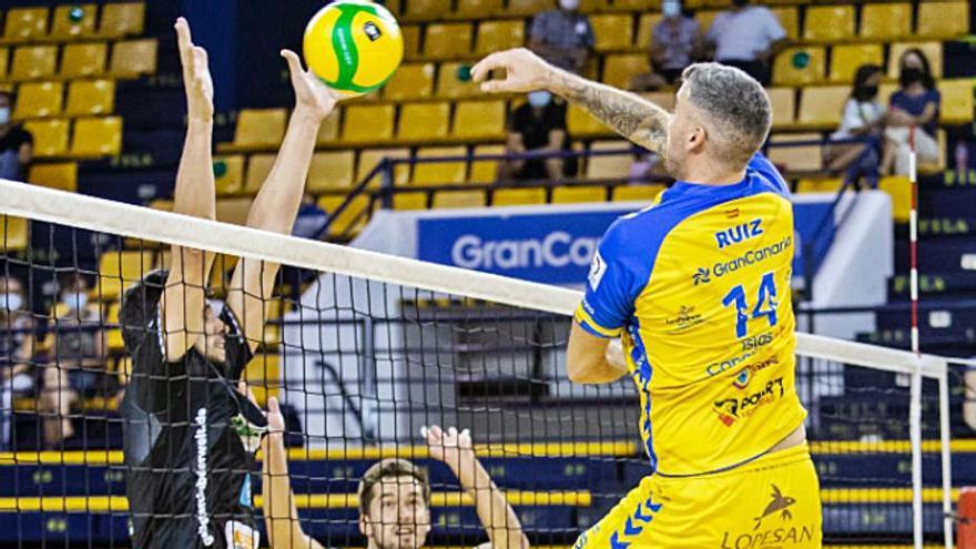 Borja Ruiz, central del Guaguas, en un partido de pretemporada.