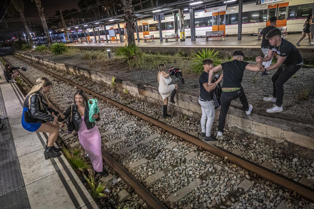 En el tren del botellón a Mataró