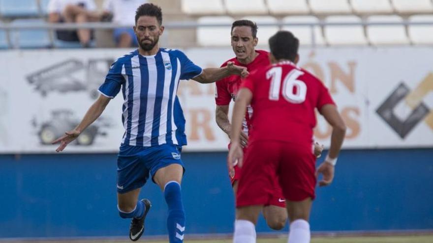 El central Molo está en la órbita del Elche para sustituir a Golobart