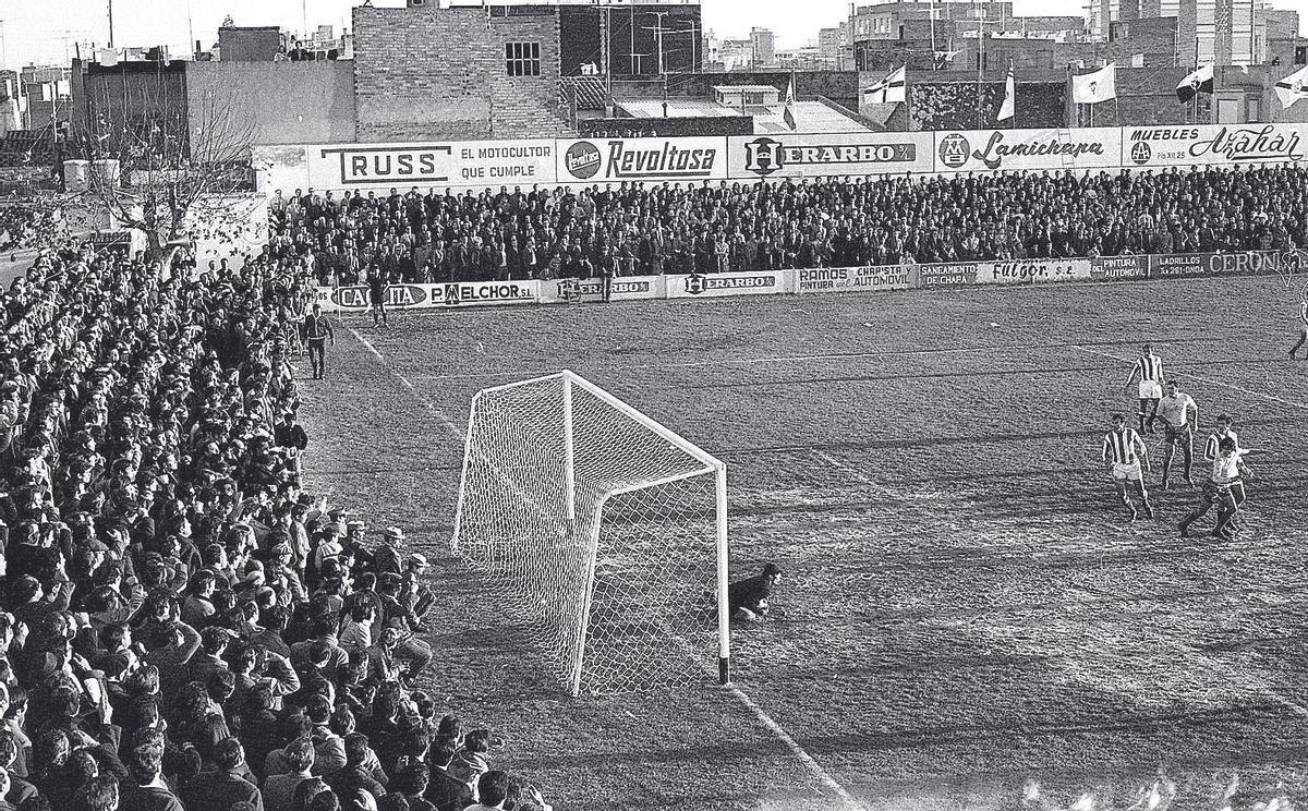 El vetusto estadio El Madrigal