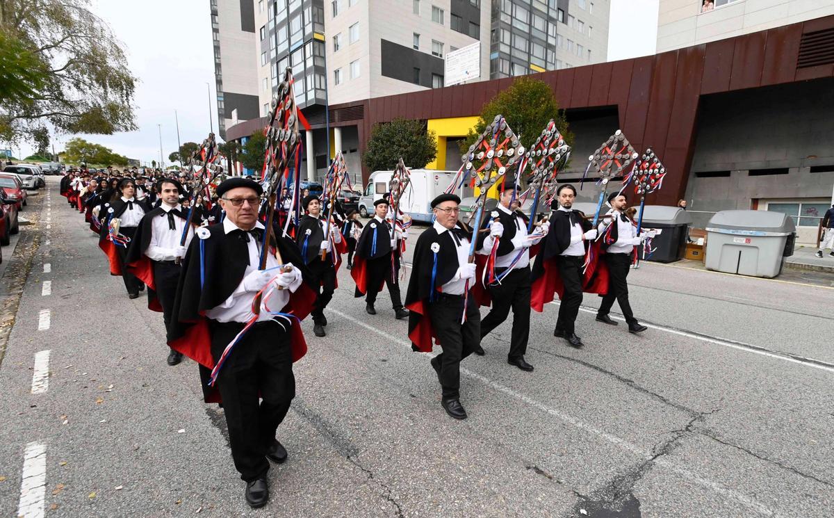 Navia acoge por primera vez el Certamen de Rondallas de Vigo