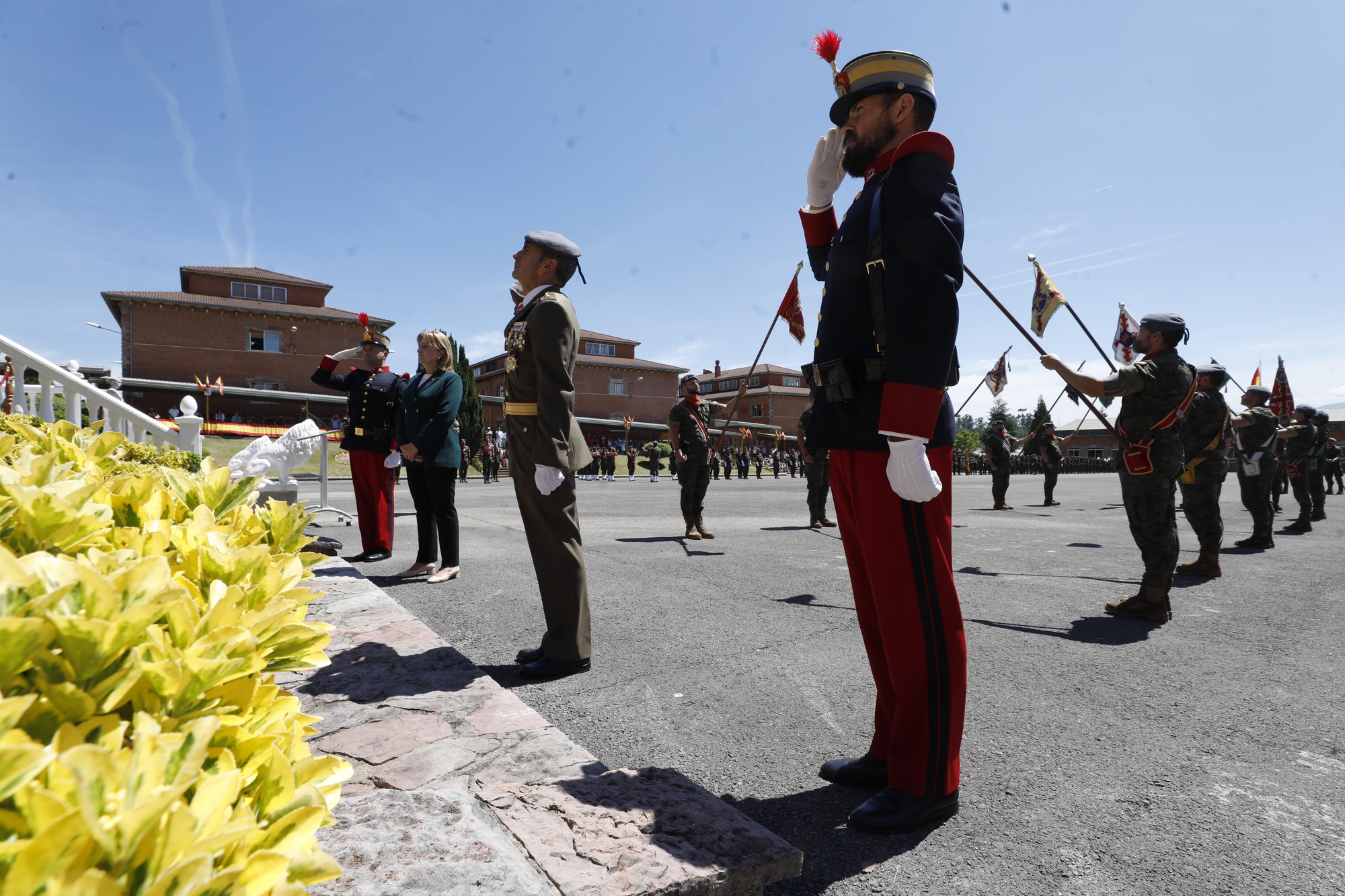 En imágenes: Los actos conmemorativos del aniversario de la Brilat Galicia VII, en el acuartelamiento Cabo Noval