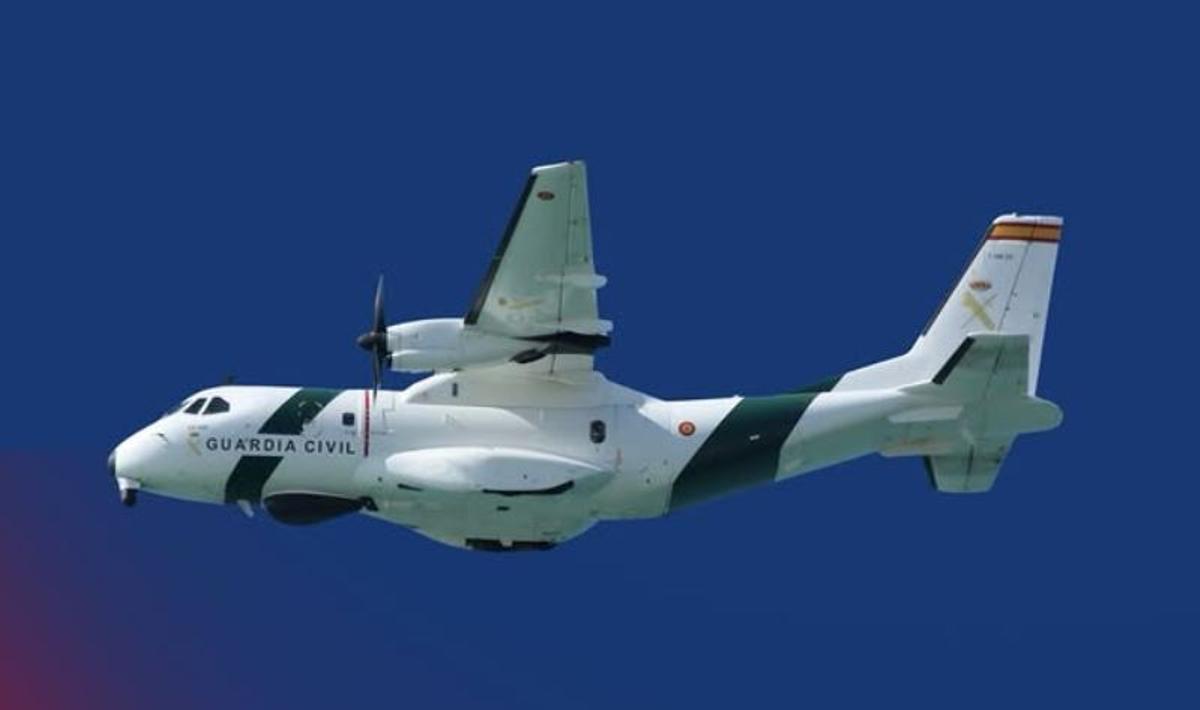 El CN-235 del Guardia Civil, el avión de mayor porte del Cuerpo presente en el festival