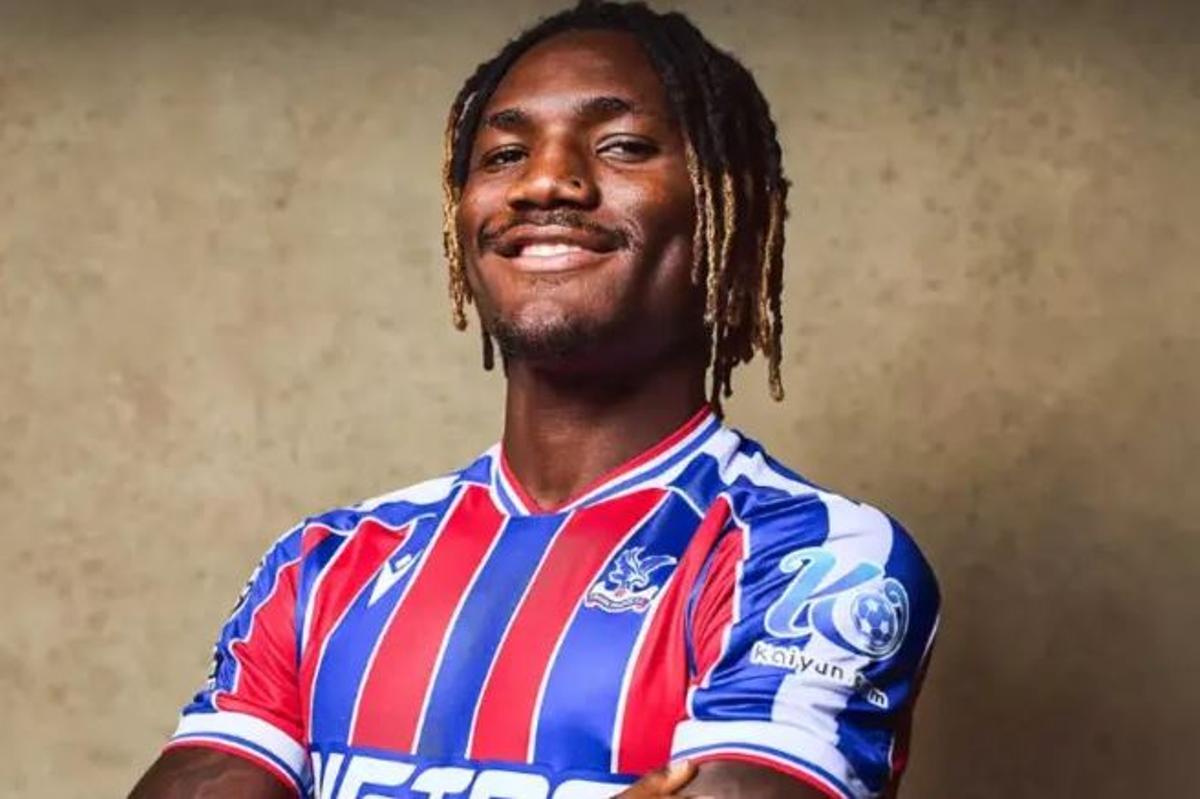 Uche al fichar por el Palace