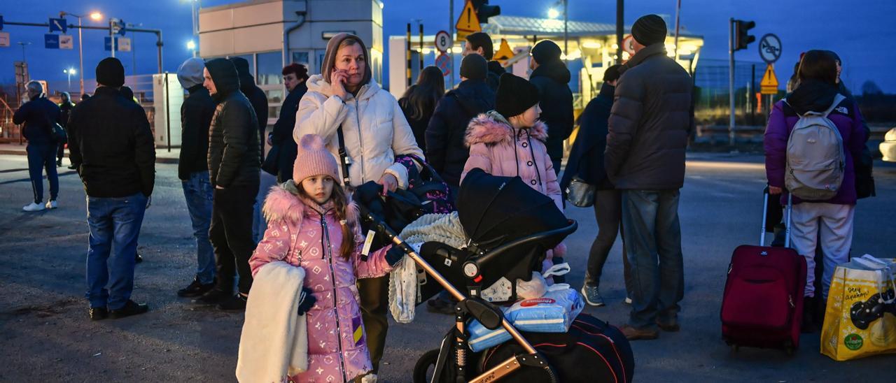 Refugiados ucranianos llegados a Polonia.