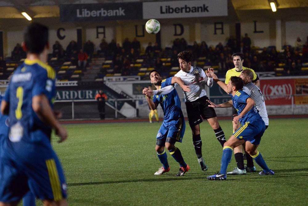 El partido entre el Caudal y el Celta B, en imágenes