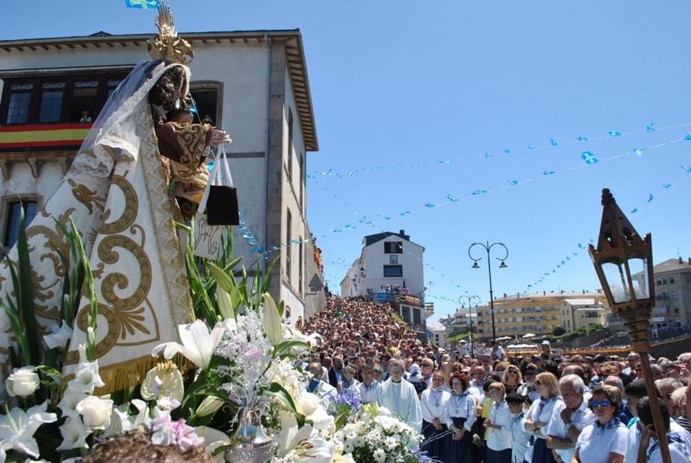 Procesión de la Virgen de El Carmen en Tapia