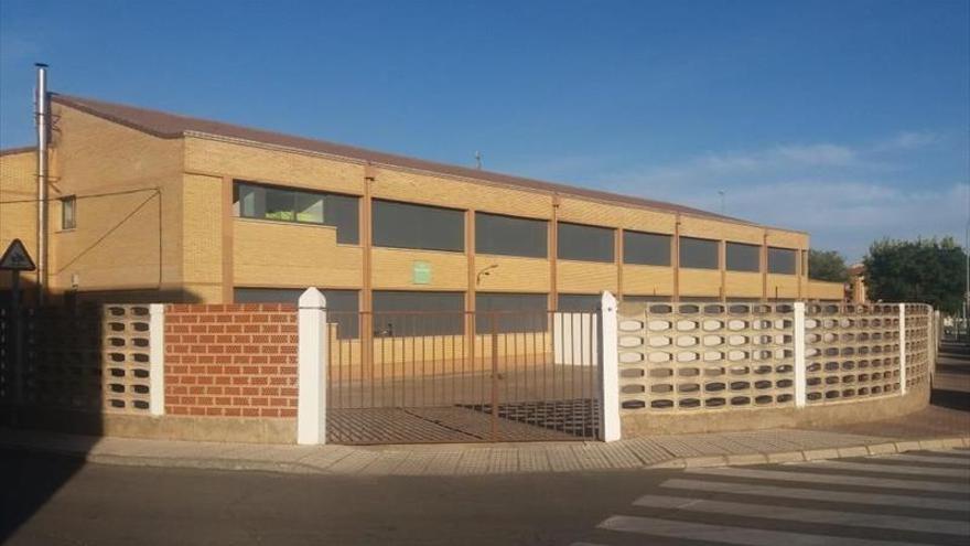 Contratan las obras del colegio Cervantes