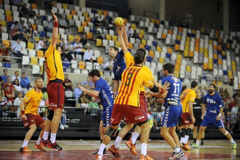 Fotogalería del BM Aragón contra el Barcelona