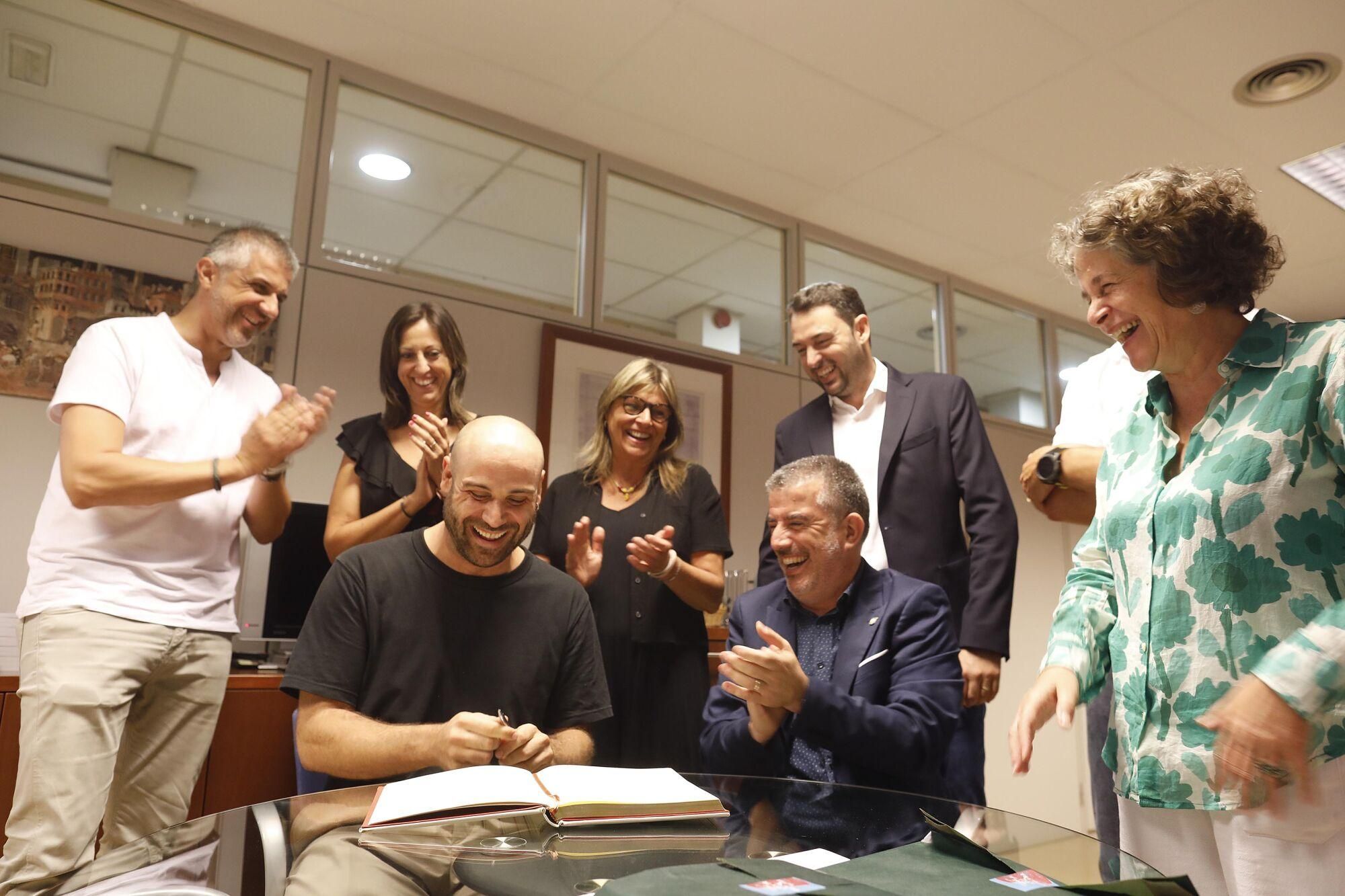 Salt. Ajuntament. Prego festa major salt 2025. Pregoner Manel Vidal. Jordi Viñas (alcalde).